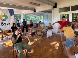 Játékosan az egyetem felé – KÖSZI-workshopok a HEGY gólyatáborban